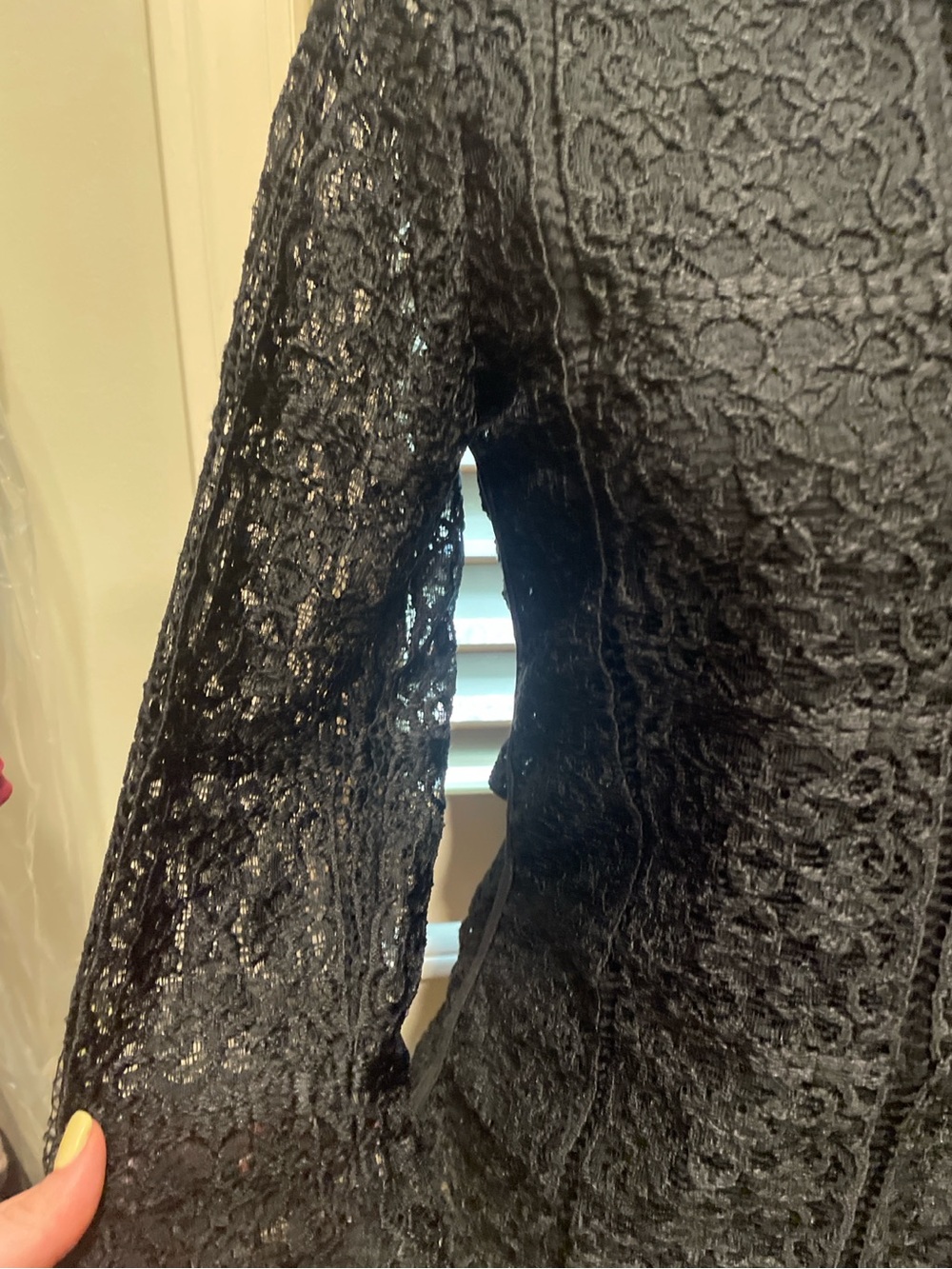 Adrianna Papell Black Lace 3/4 Sleeve Scoop Neck Top - Picture 4 of 5